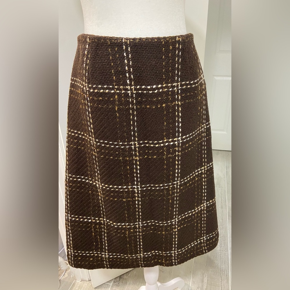 Midi Brown Wool Skirt with lining  Size M in very good condition